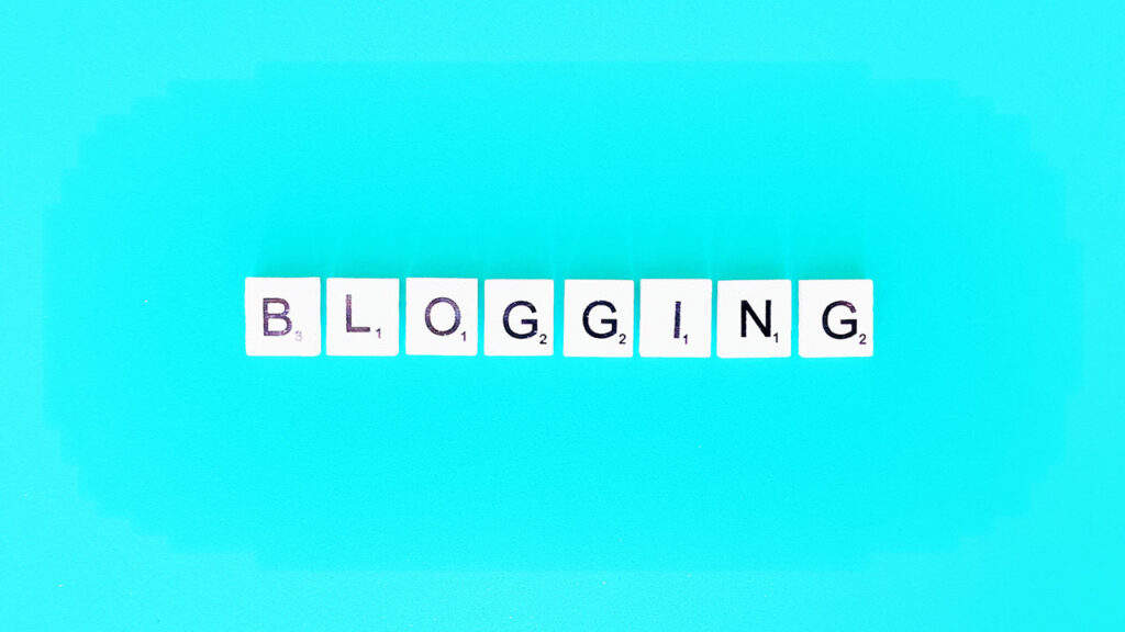 Onfollow.gr Blog - Πώς το blogging βοηθά τις επιχειρήσεις;