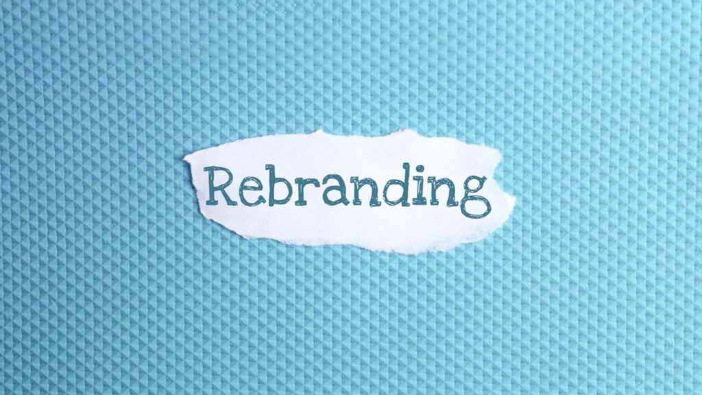 4 ΣΥΜΒΟΥΛΕΣ ΓΙΑ ΤΟ REBRANDING